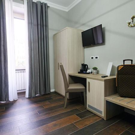Home Suites Giolitti Rome Bagian luar foto