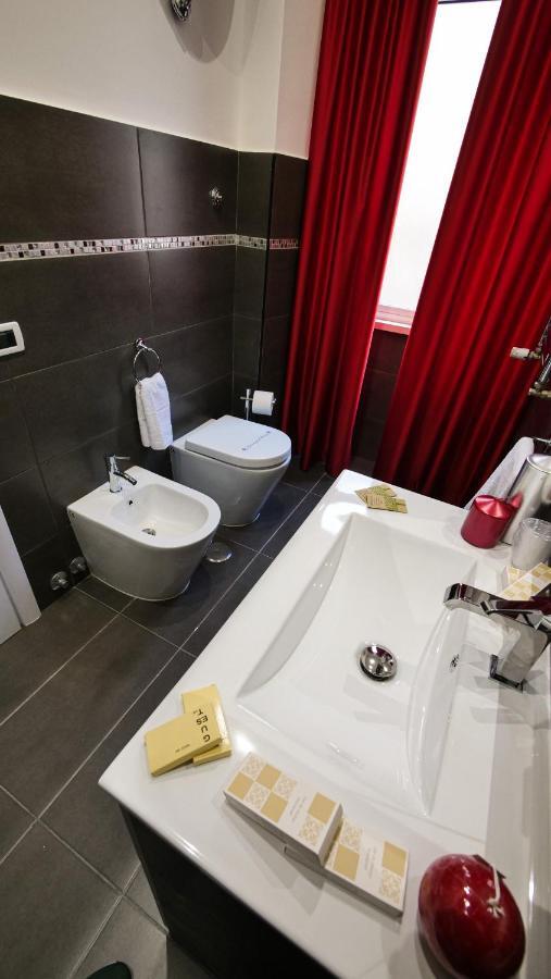 Home Suites Giolitti Rome Bagian luar foto